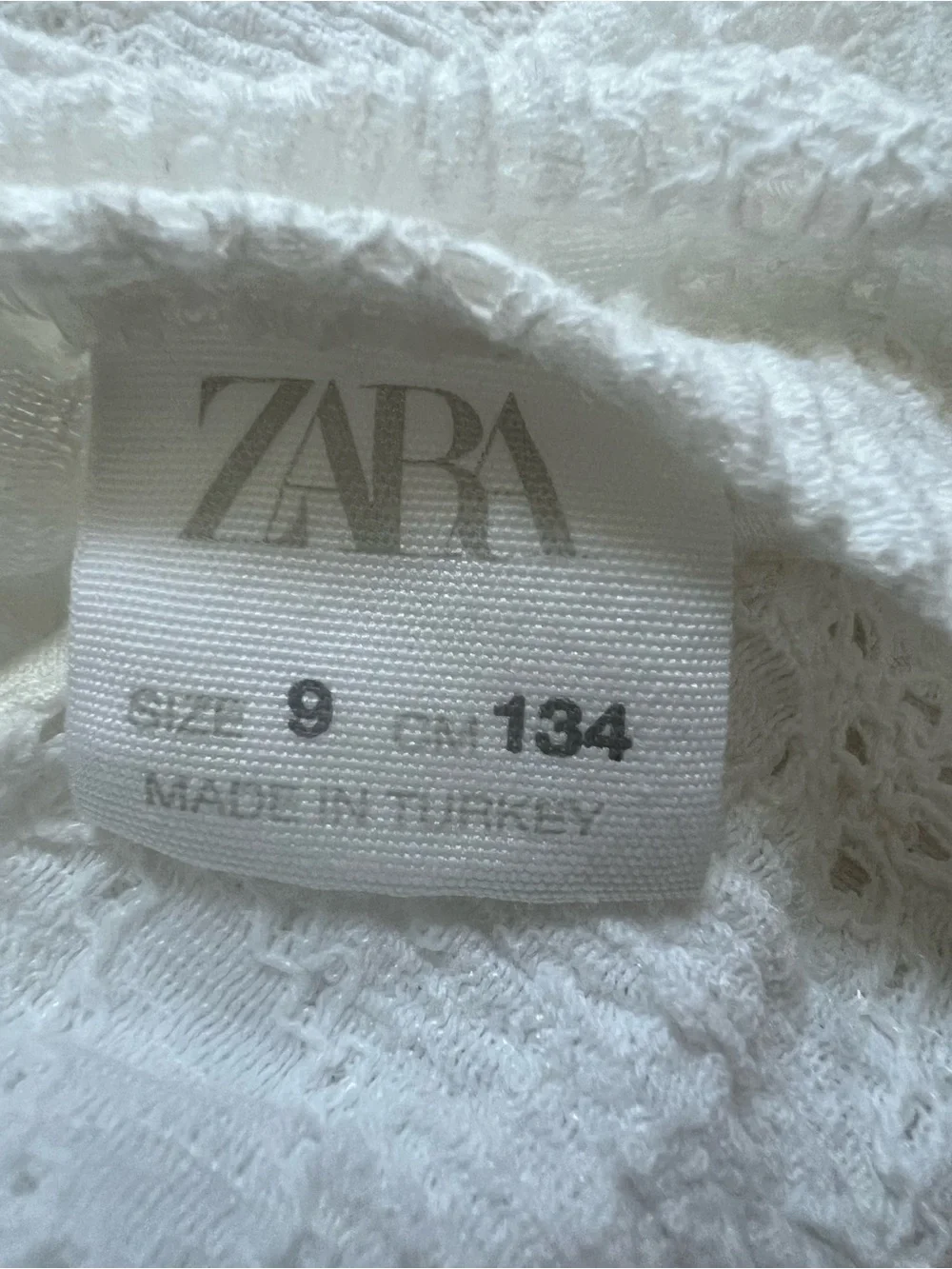 Zara White Eyelet Puff Sleeve Tiered Mini Dress. Size 9.